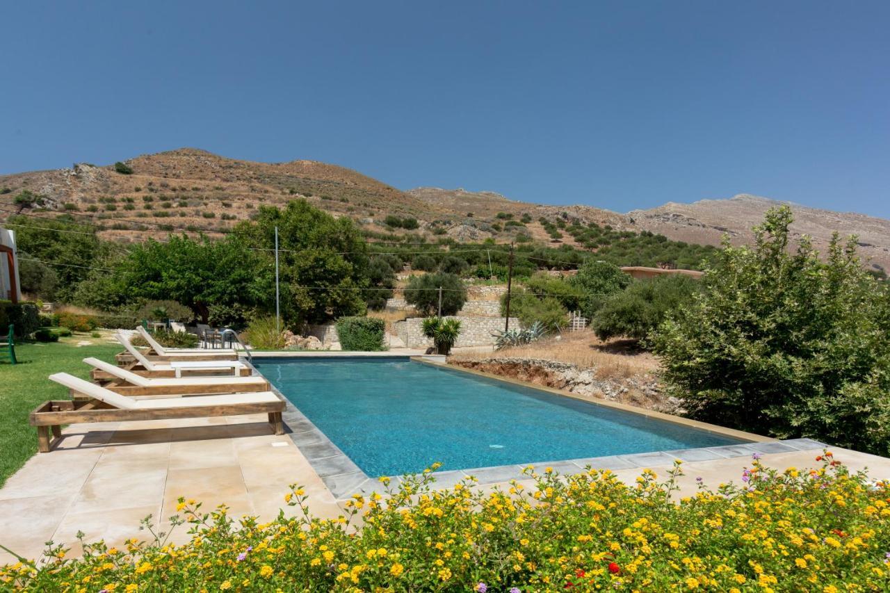 Agarathos Traditional Rooms - Pool - Kaliviani -On The Road To Balos ภายนอก รูปภาพ