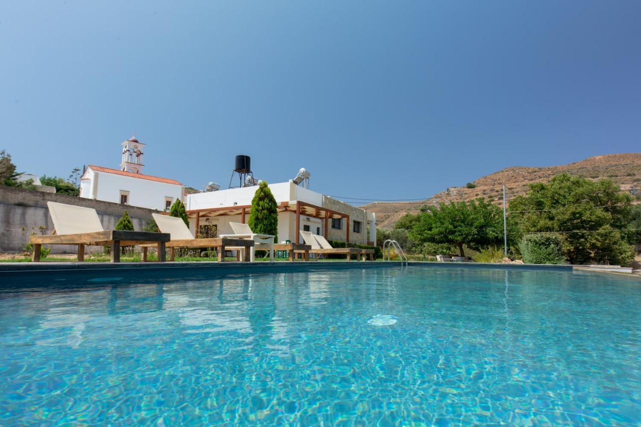 Agarathos Traditional Rooms - Pool - Kaliviani -On The Road To Balos ภายนอก รูปภาพ