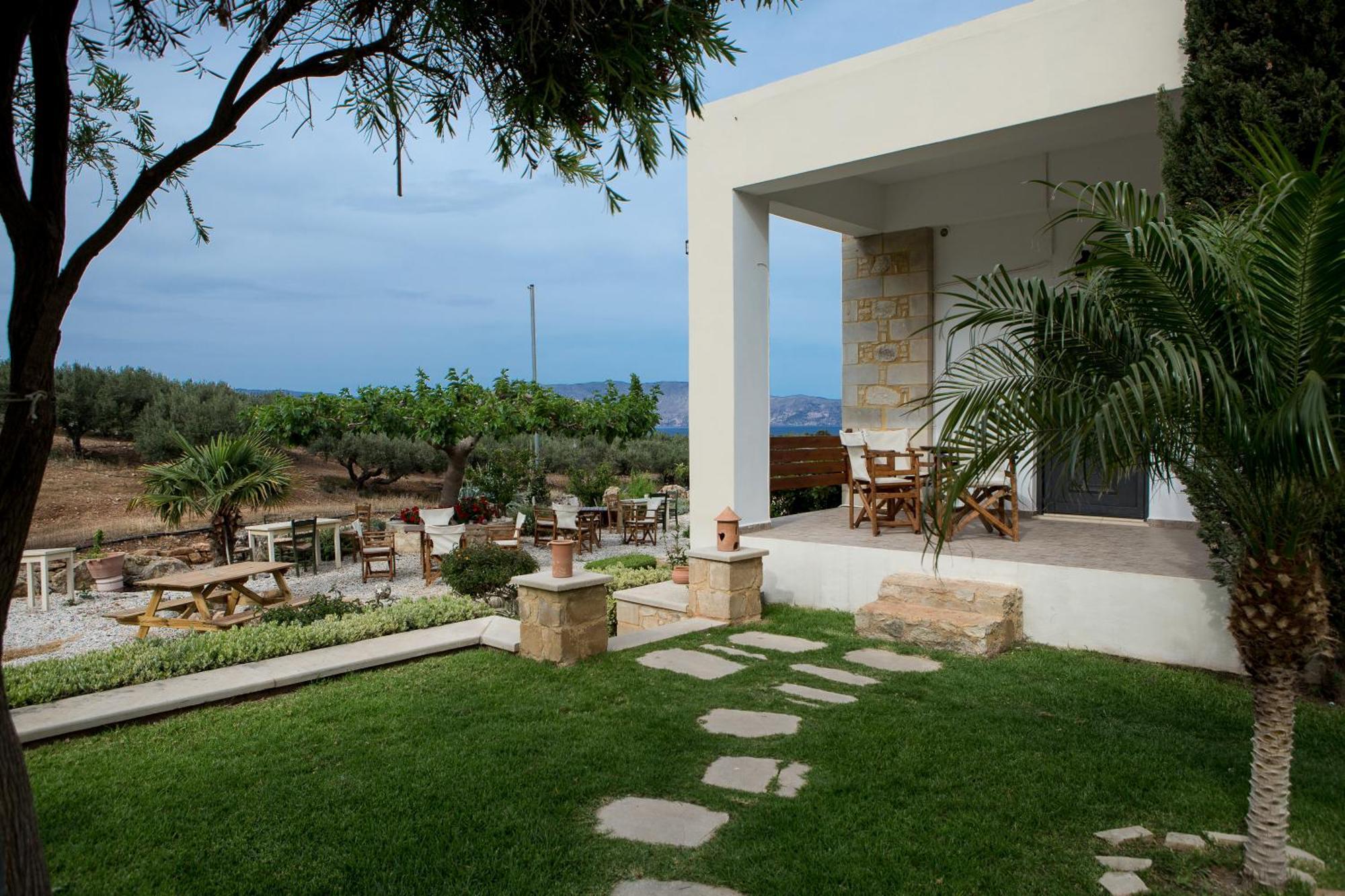 Agarathos Traditional Rooms - Pool - Kaliviani -On The Road To Balos ภายนอก รูปภาพ