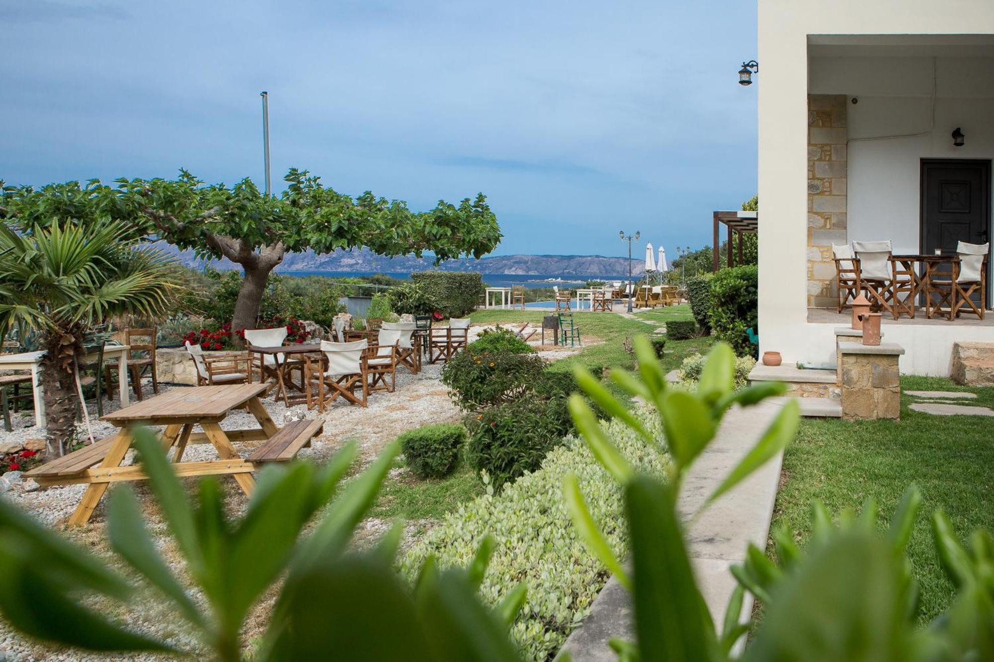 Agarathos Traditional Rooms - Pool - Kaliviani -On The Road To Balos ภายนอก รูปภาพ